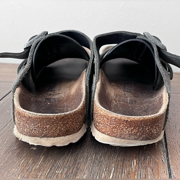 Birkenstock Arizona Grey Suede Sandals Soft Footbed size 38 Women’s size 7 - Picture 7 of 9